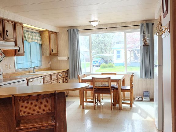 3rd image of 61040 S Queens Dr Unit 56