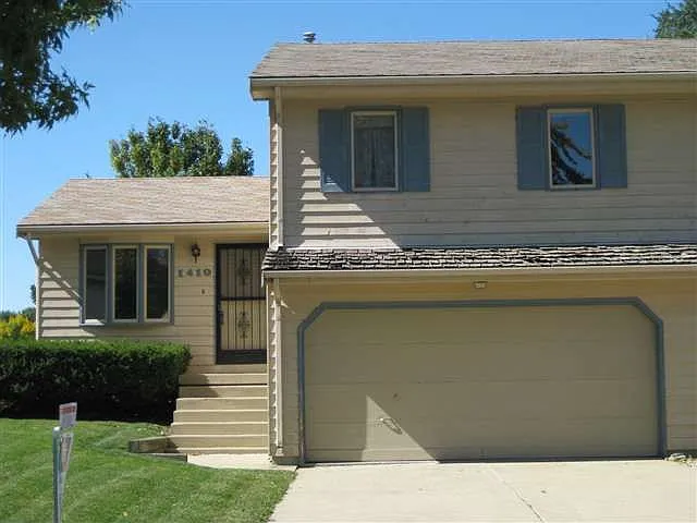 1410 Challis Dr photo 1