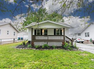 514 Hamilton Ave, Wood River, IL 62095