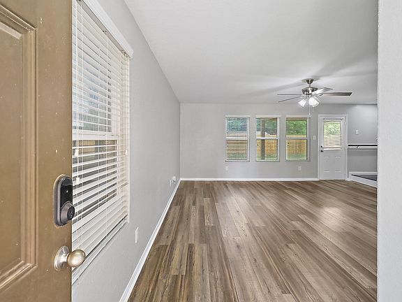 3rd image of 15607 Sheldon Ridge Way