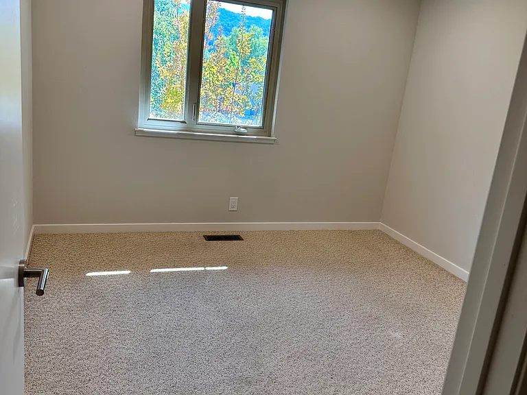 27 Bridgewater Way — Photo 13