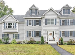 4 Pinegrove Ave, Billerica, MA 01821