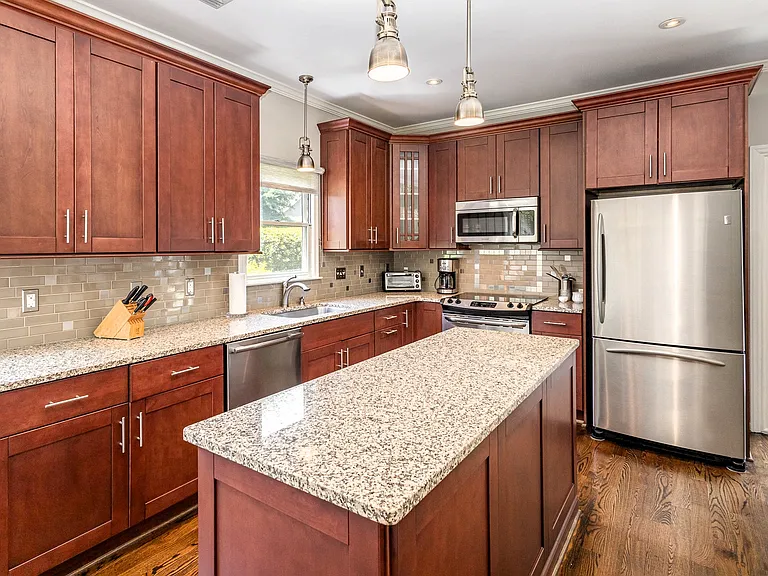 418 Olmsted Park Pl — Photo 8