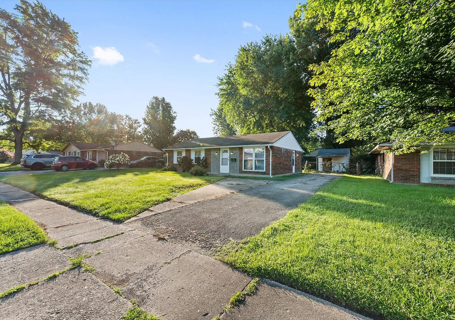 Awesome 3 Bedroom Home in Newburg — Photo 4