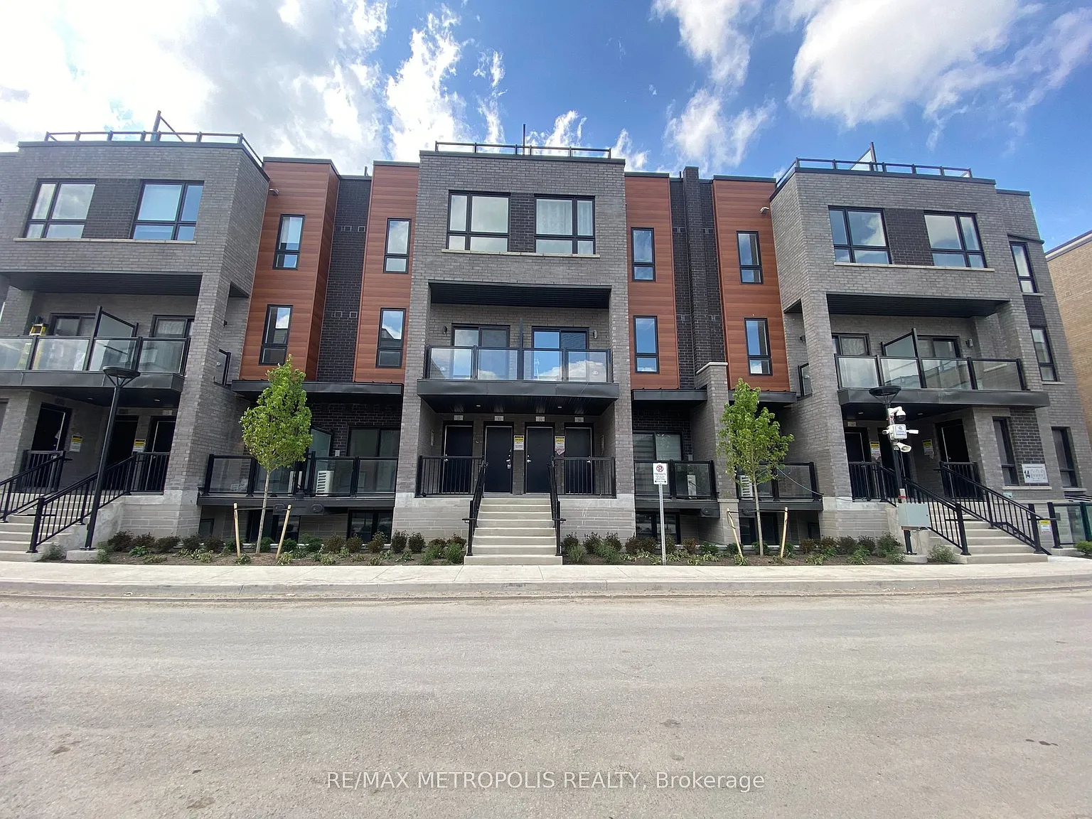 2 bed, $2,500 — Photo 2