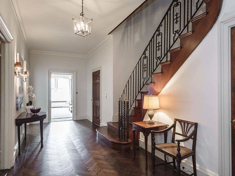 1st image of 1220 Park Ave #S