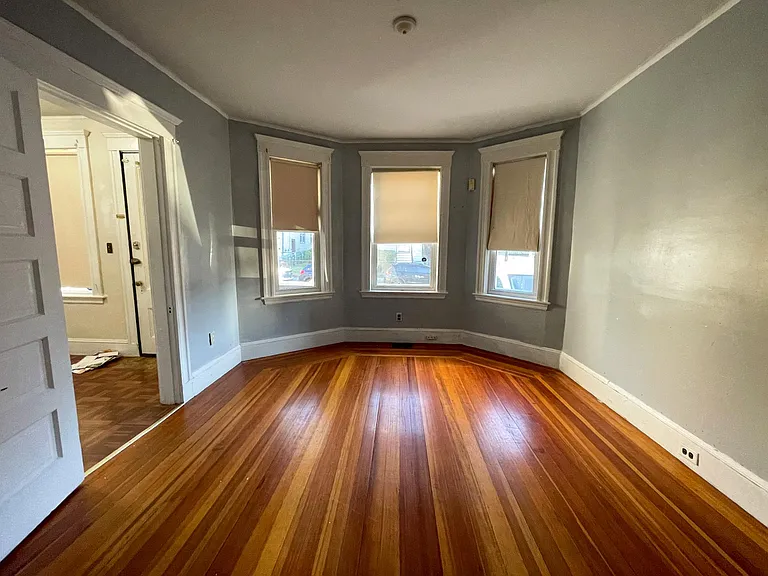 105 Bowdoin St #1 — Photo 4