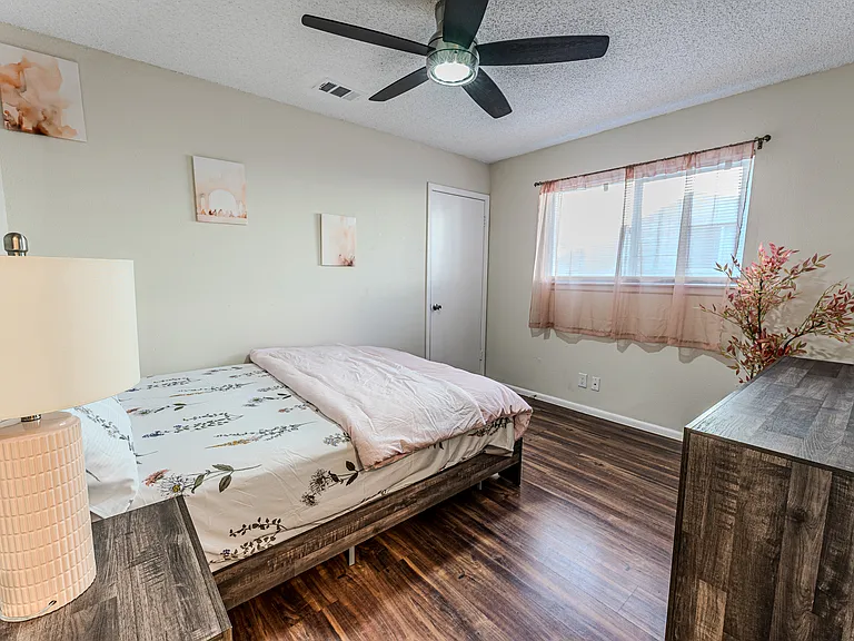 6915 Forest Mdw — Photo 9