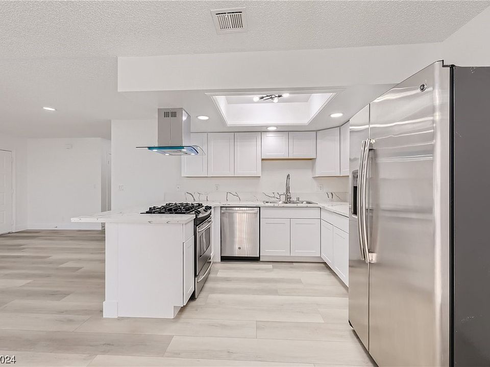 1st image of 1498 Tamareno Cir #C