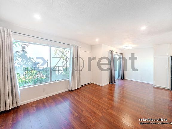 3rd image of 1312 Alessandro Dr