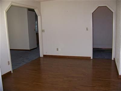 5th image of 1367 Roosevelt Pl