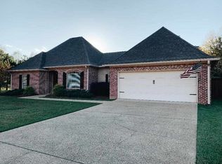 101 Stonebrook Dr, Florence, MS 39073