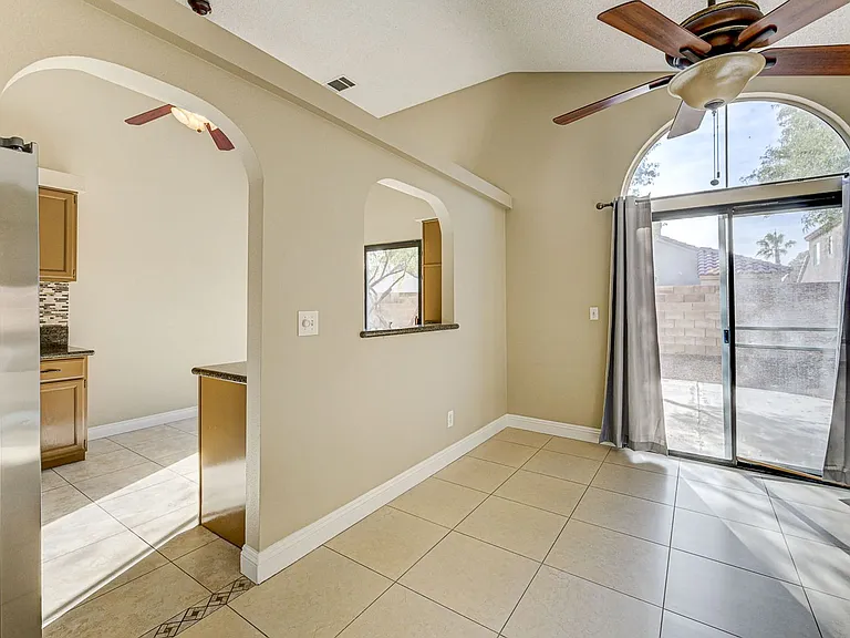 2723 Lovington Dr — Photo 10
