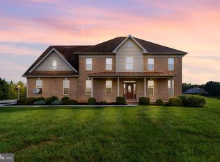 1127 Koontztown Rd, Hedgesville, WV 25427