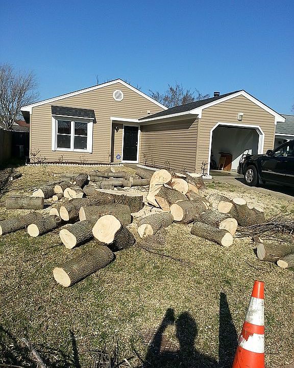 2nd image of 1349 Woodbridge Trl