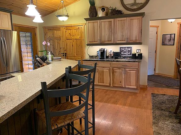 Front Entrance/Kitchen