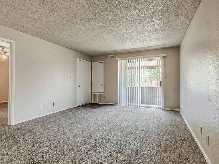 Riverchase Apartments — Photo 51