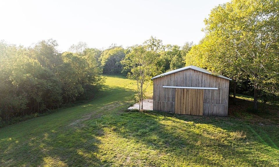 64th image of 3685 Martin Ervin Rd