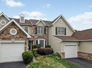 42 Patriot Hill Dr, Basking Ridge, NJ 07920