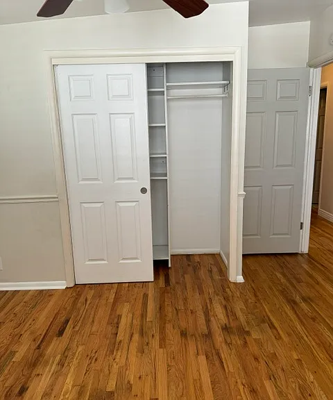 closet right side