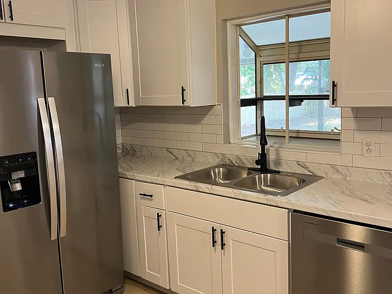 522 N Rio Grande Ave — Photo 4