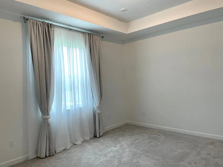 13419 Noble Dr — Photo 8