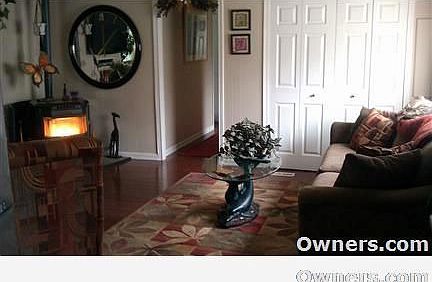 2nd image of 5602 Renville St