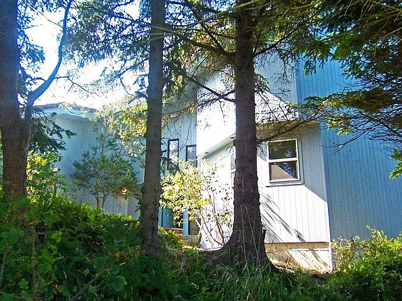 3rd image of 583 Seaside Dr