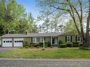 80 Cloverleaf Rd, Leominster, MA 01453