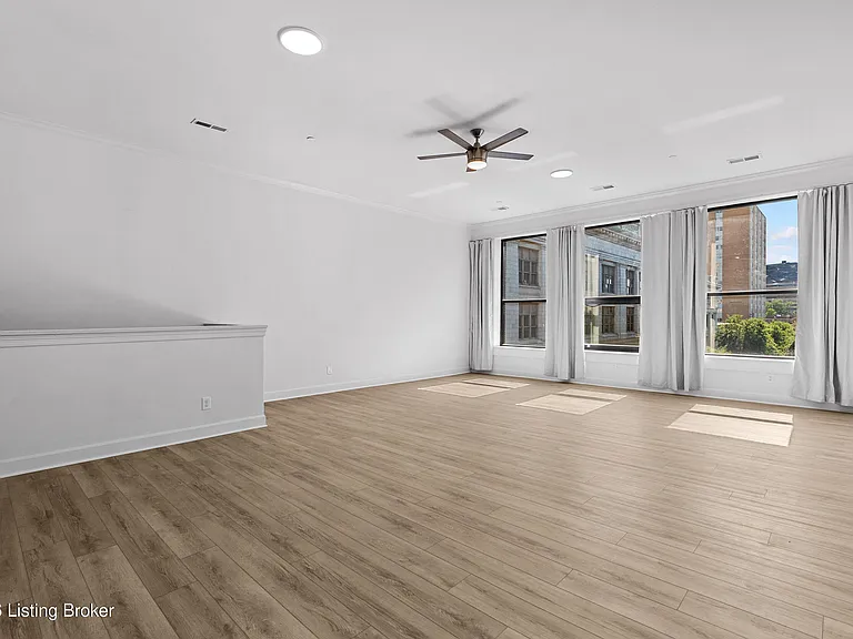 540 S 4th St #401 — Photo 12