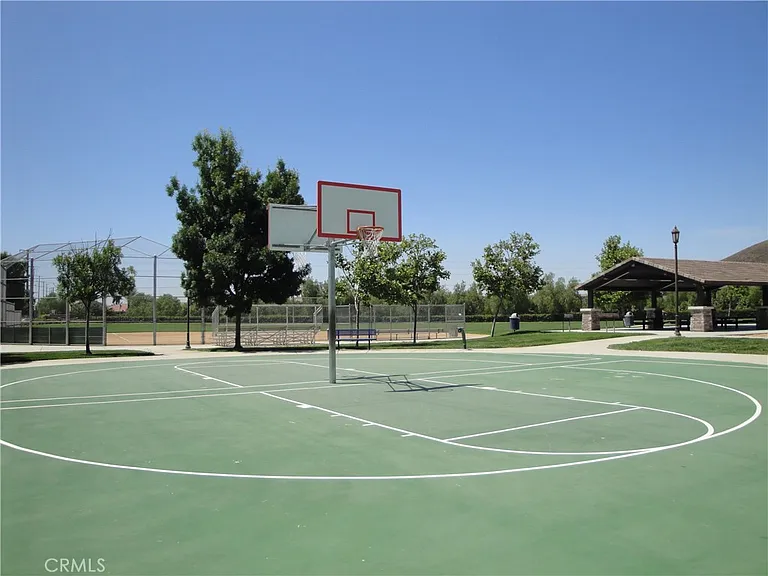 27949 Breakwater Ct — Photo 24
