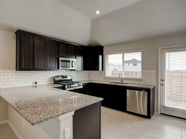 171 White Dunes Dr — Photo 12