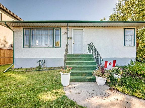 4th image of 2451 N 29th Ave SW