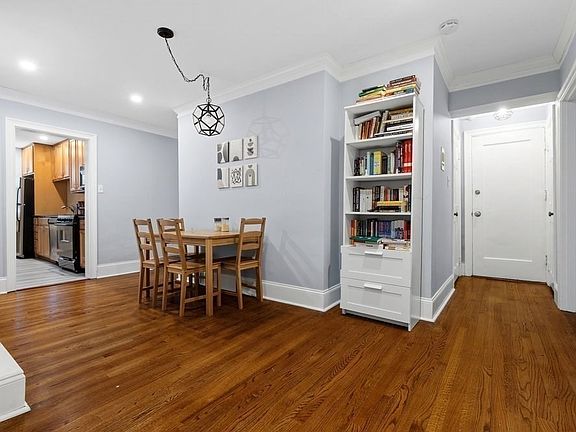 5th image of 39 Commonwealth Ave APT 11