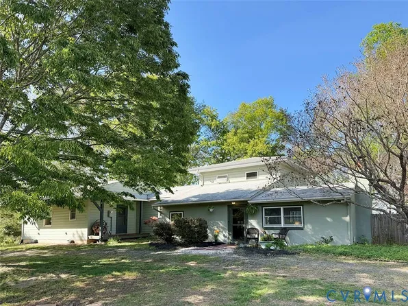 4177 Rolling Rd, Scottsville, VA 24590