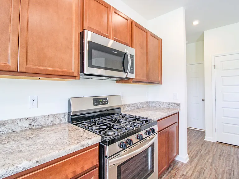 13791 Hill Place Ln — Photo 11