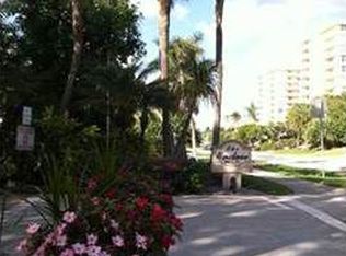 1125 Boca Cove Ln, Highland Beach, FL 33487