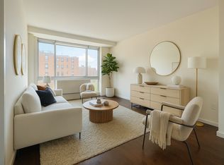 310 E 2nd St #8FF, New York, NY 10009
