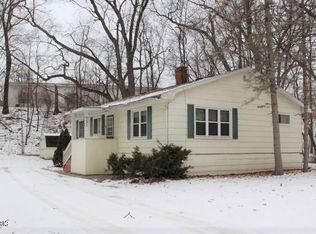 551 Ridge Ave, Spring Lake, MI 49456