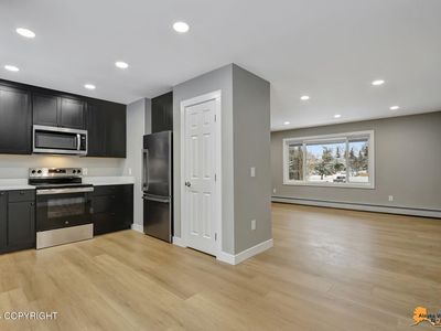 818 E 10th Ave, Anchorage, AK, 99501