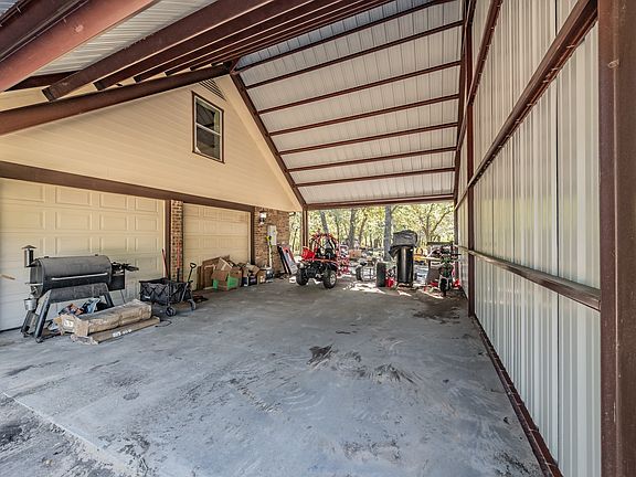 2nd image of 2865 J E Woody Rd