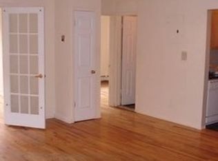 7606 Grand Central Pkwy, Forest Hills, NY 11375