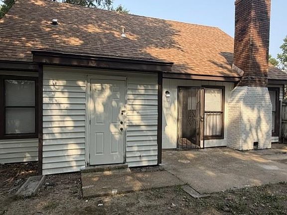 4th image of 5696 Shagbark Ct