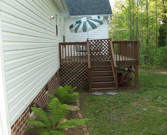2nd image of 250 Lumberjack Ln