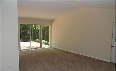 4th image of 968 Woodland Cir