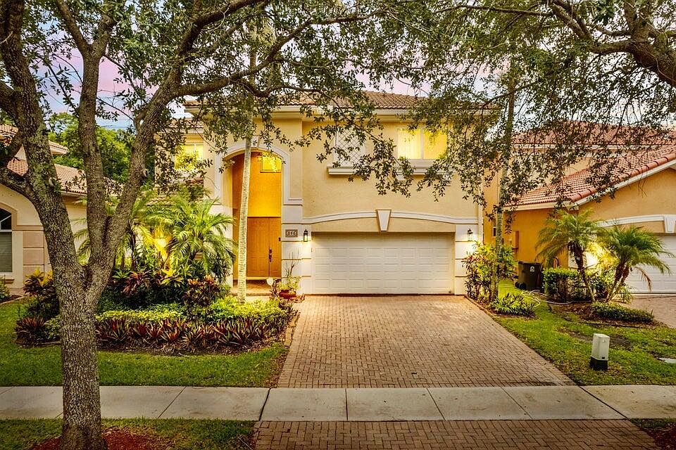 1st image of 846 Gazetta Way