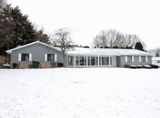 2987 Silverview Dr, Stow, OH 44224