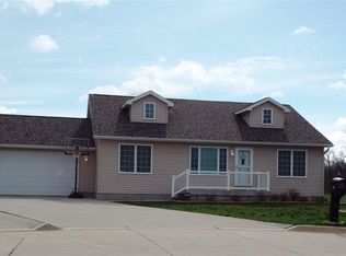 228 Heather Ave, Evansdale, IA 50707