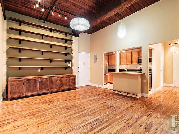 3rd image of 29 Tiffany Pl APT 2H