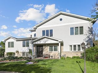 1011 N Schoenbeck Rd, Prospect Heights, IL 60070